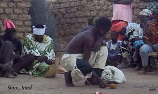 Sketch au village, Photo Slam, Ined